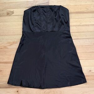 Chic Strapless Black Dress